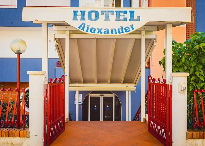 Alexander Отель