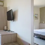 Alexander Hotel 3*