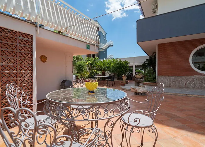 Alexander 3* Giardini-Naxos