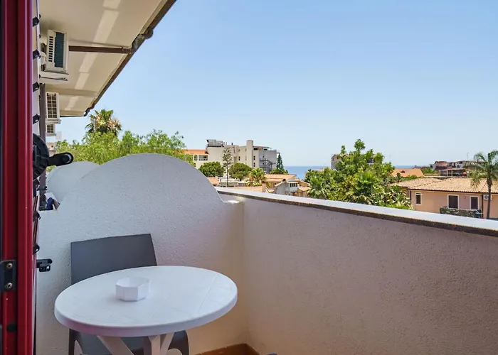 Alexander Giardini-Naxos